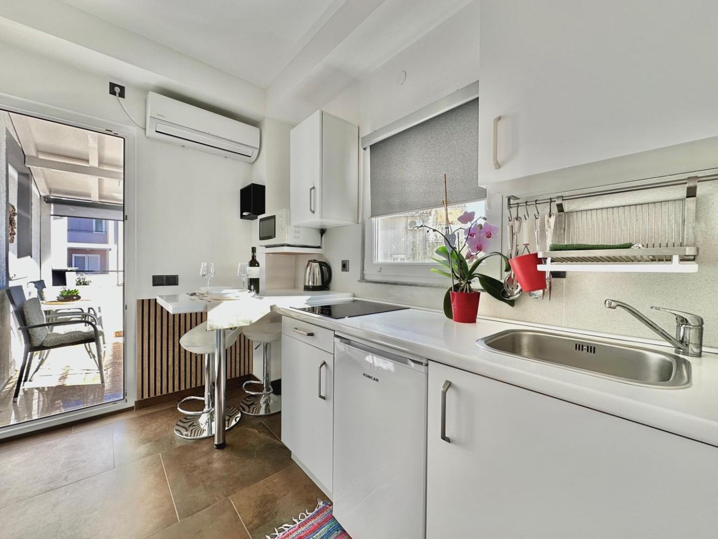 Charming Apartments Dodo Krk Town Bagian luar foto