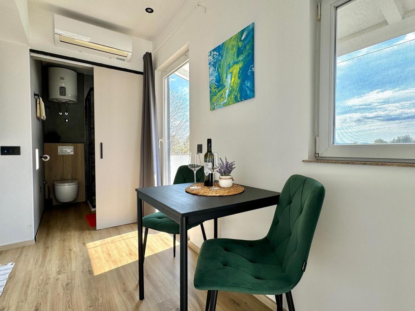 Charming Apartments Dodo Krk Town Bagian luar foto