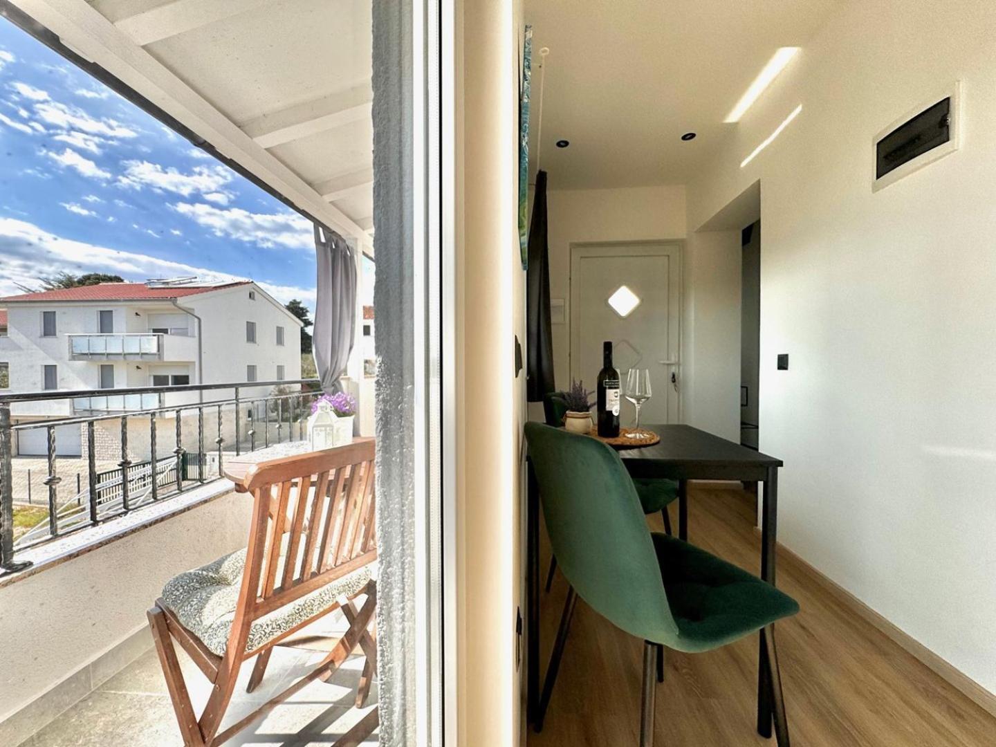 Charming Apartments Dodo Krk Town Bagian luar foto